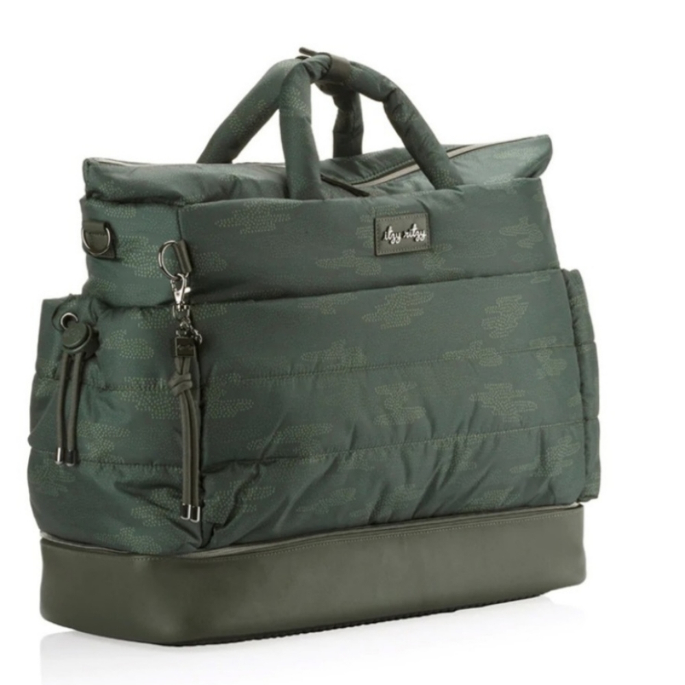 NWT Itsy Ritzy Dream Weekender Hospital /Travel Bag in Cloud Camo - Picture 6 of 8